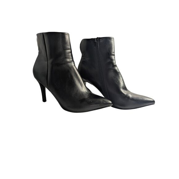 Kelly & Katie black leather pointed toe ankle boots - Picture 1 of 5